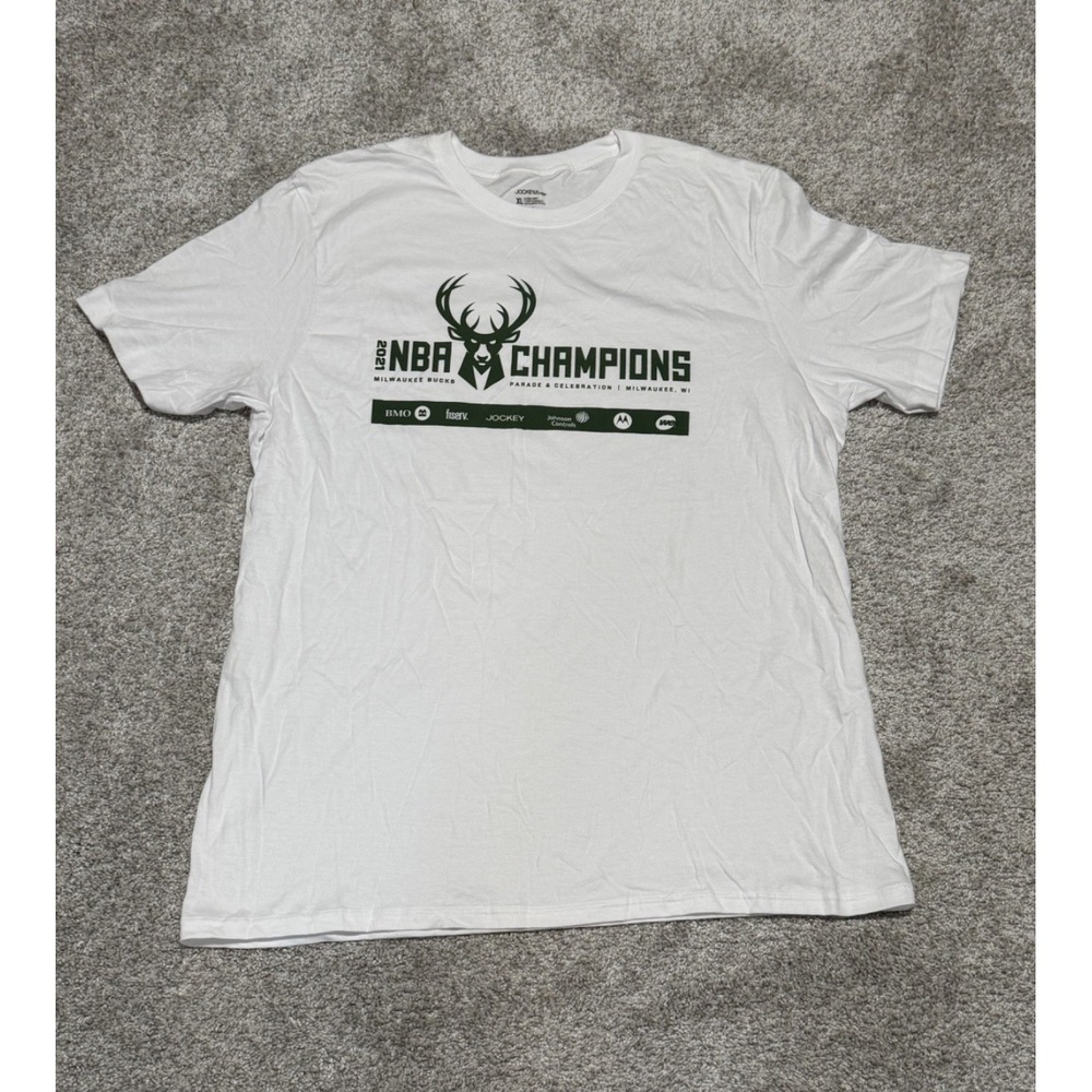 NWOT MILWAUKEE BUCKS 2021 NBA CHAMPIONS SGA WHITE SHIRT SZ XL